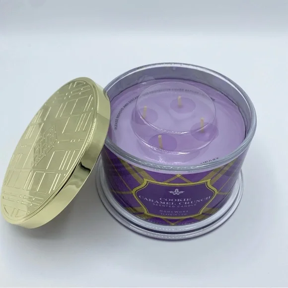 HomeWorx By Slatkin & Co. Cookie Carmel Crunch 4-Wick Candle 18-oz. - Picture 2 of 3